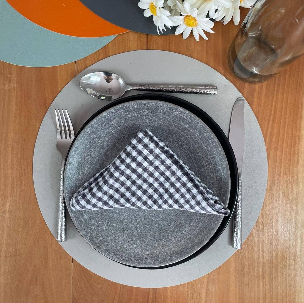 Mattola Bauhaus Round Placemat in Marine